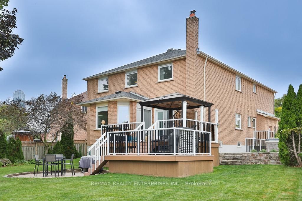 Detached House for sale at 431 Naomi Crescent, Mississauga, Ontario, L5B 3S7 - Fairview - MLS: W12878184