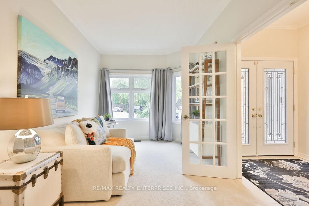 Detached House for sale at 431 Naomi Crescent, Mississauga, Ontario, L5B 3S7 - Fairview - MLS: W12878184