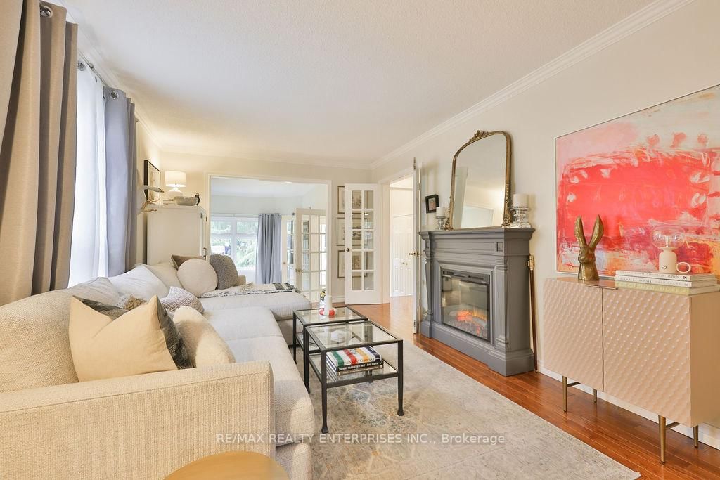 Detached House for sale at 431 Naomi Crescent, Mississauga, Ontario, L5B 3S7 - Fairview - MLS: W12878184