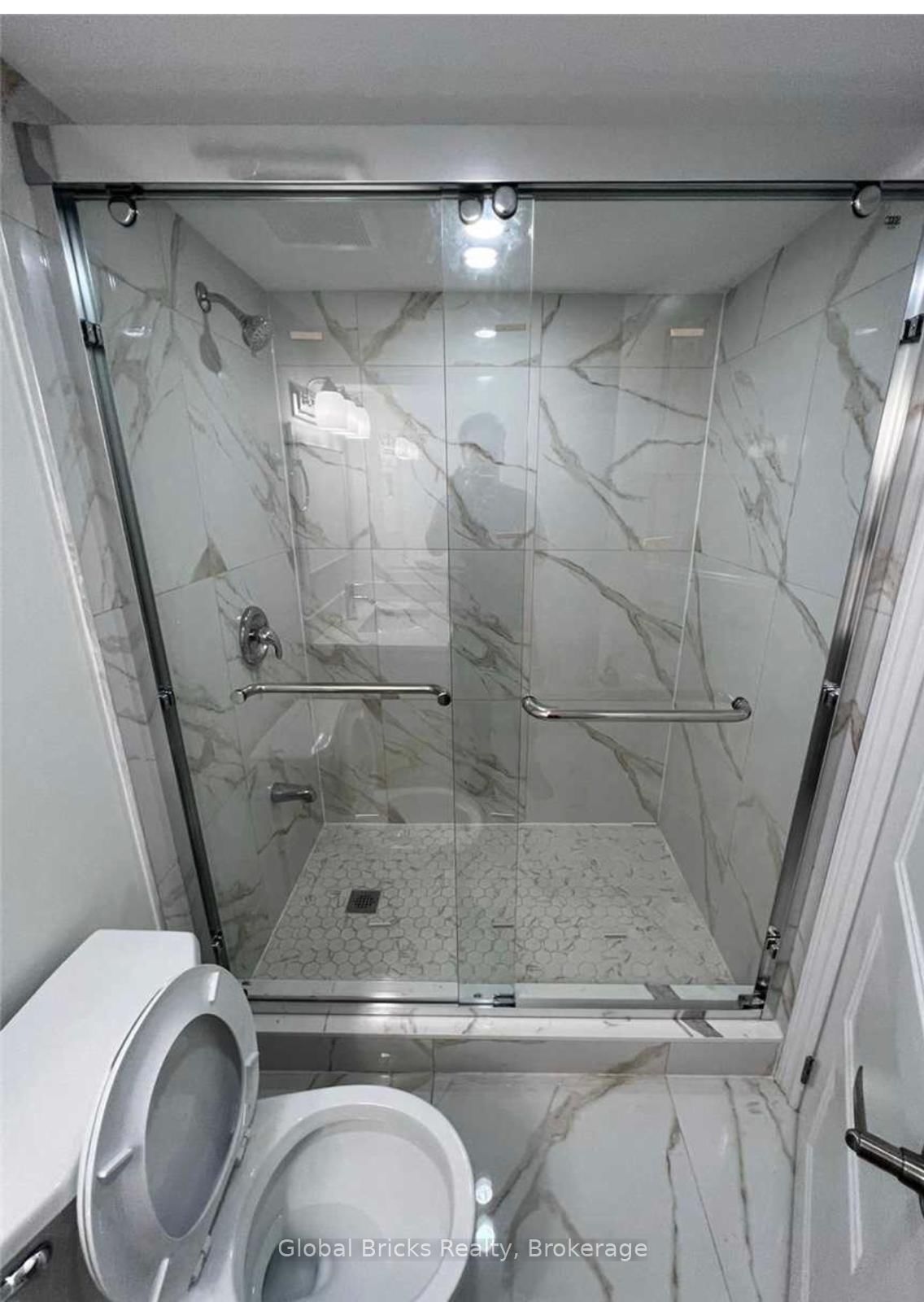 Detached House for lease at 275 Hinton Terrace, Milton, Ontario, L9E 1C8 - Ford - MLS: W12878206