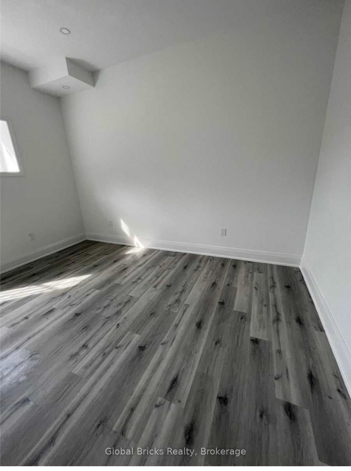 Detached House for lease at 275 Hinton Terrace, Milton, Ontario, L9E 1C8 - Ford - MLS: W12878206