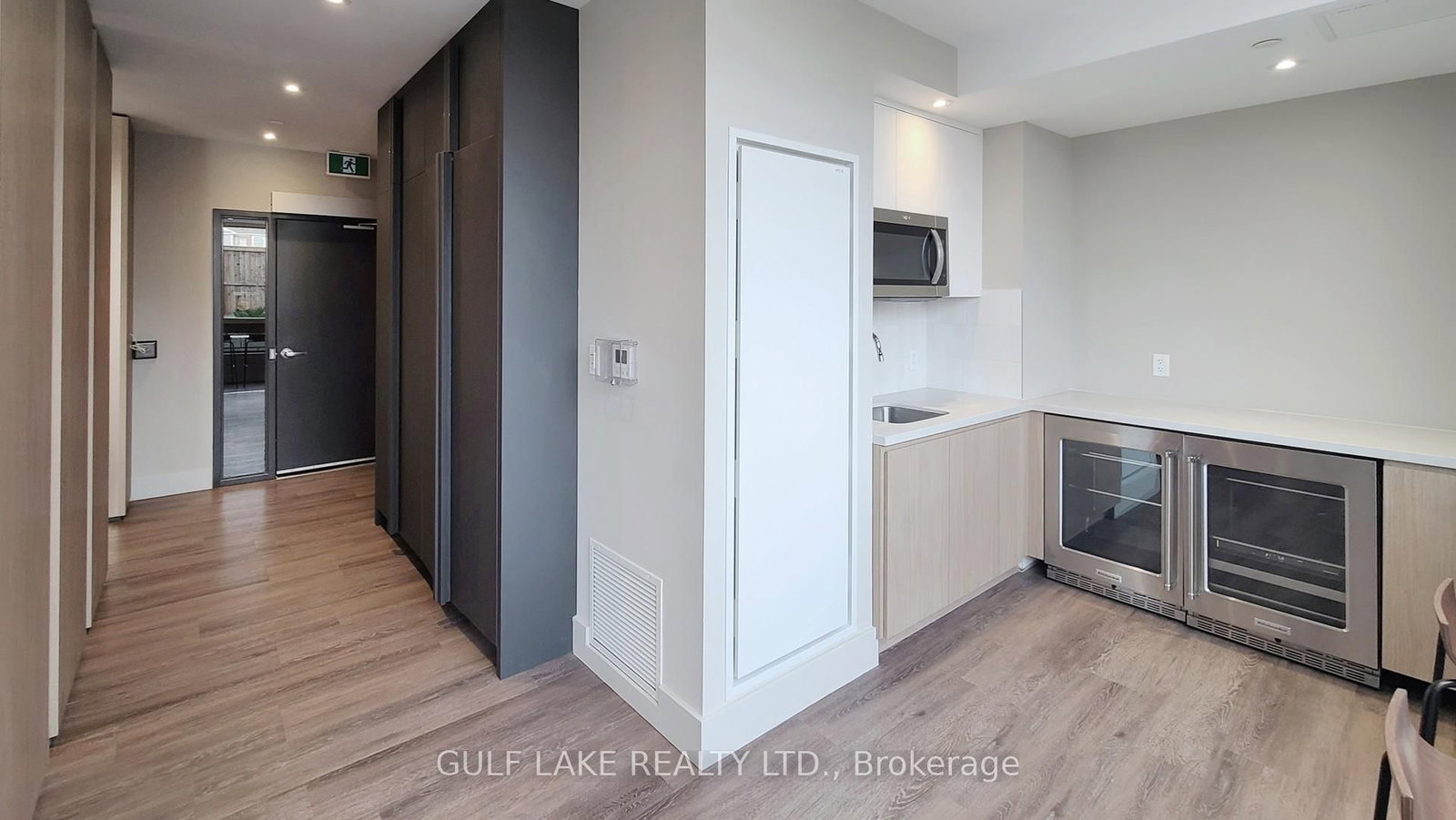 Condo for sale at 101-1440 Clarriage Court, Milton, Ontario, L9E 1B3 - Ford - MLS: W12878320