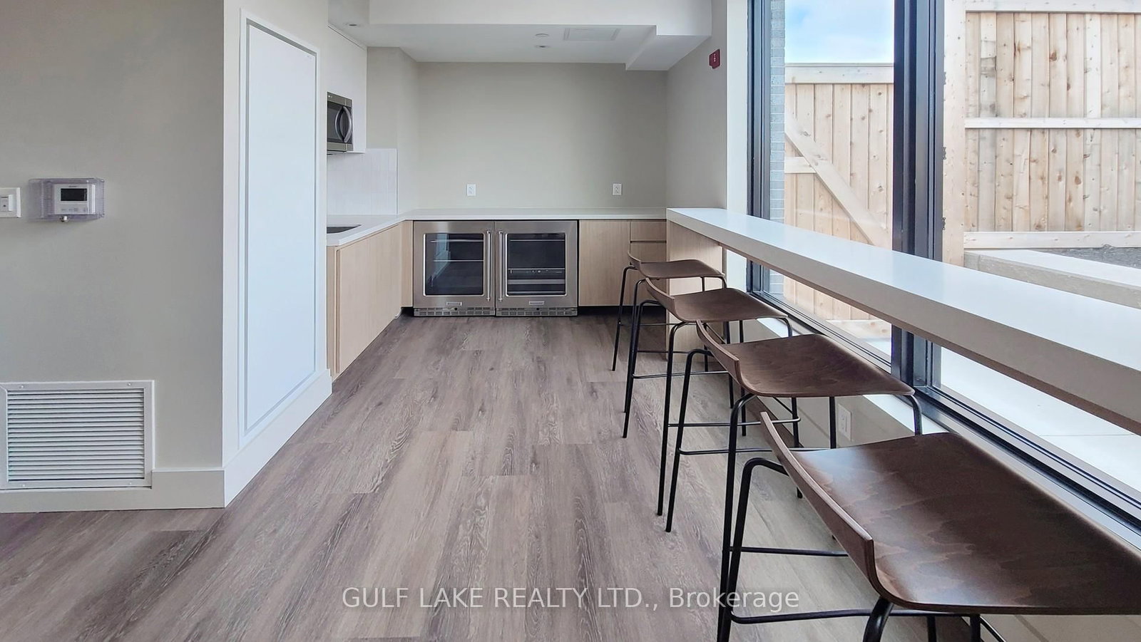 Condo for sale at 101-1440 Clarriage Court, Milton, Ontario, L9E 1B3 - Ford - MLS: W12878320