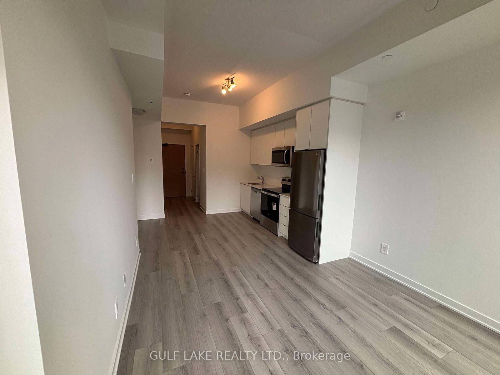 Condo for sale at 101-1440 Clarriage Court, Milton, Ontario, L9E 1B3 - Ford - MLS: W12878320