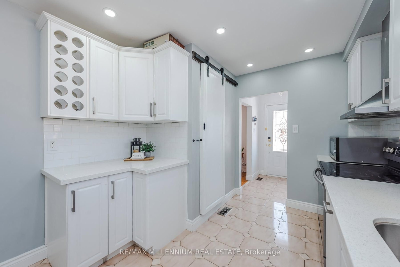 Detached House for sale at 13 Cumberland Drive, Brampton, Ontario, L6V 1W5 - Brampton North - MLS: W12878352