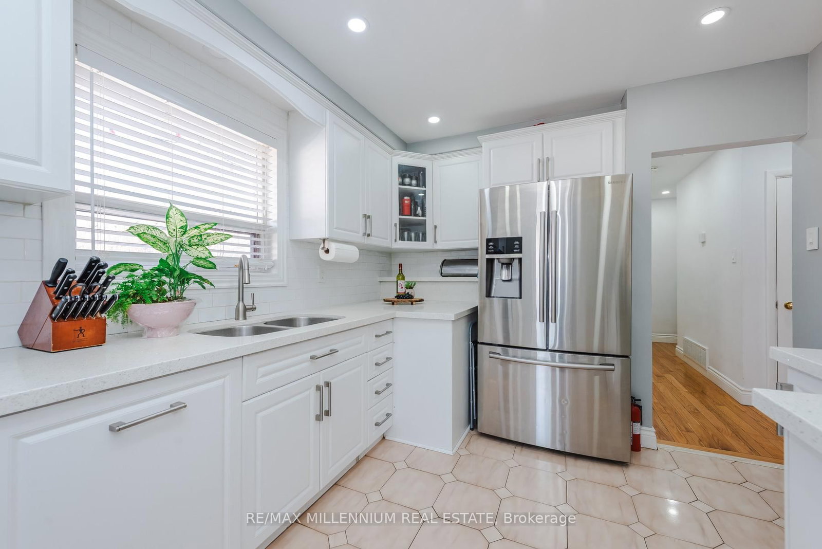 Detached House for sale at 13 Cumberland Drive, Brampton, Ontario, L6V 1W5 - Brampton North - MLS: W12878352