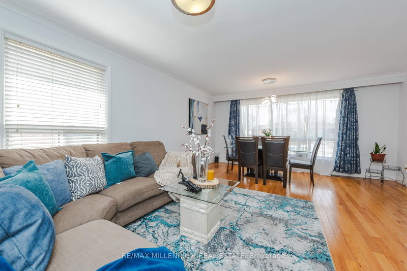 13 Cumberland Dr, Brampton, L6V 1W5 | Image 3