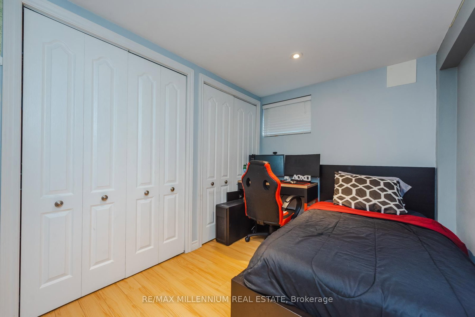 Detached House for sale at 13 Cumberland Drive, Brampton, Ontario, L6V 1W5 - Brampton North - MLS: W12878352