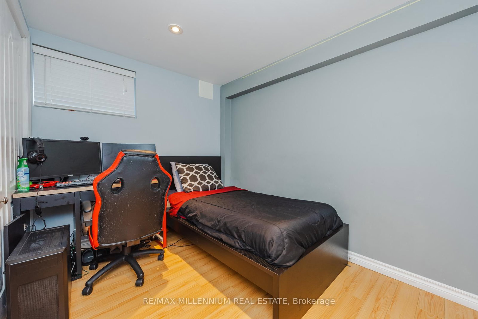 Detached House for sale at 13 Cumberland Drive, Brampton, Ontario, L6V 1W5 - Brampton North - MLS: W12878352