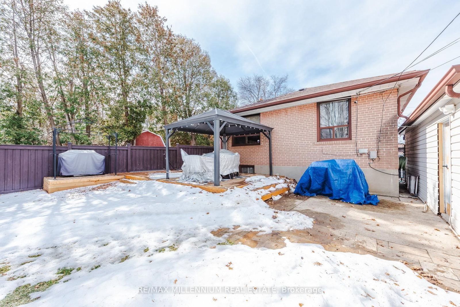 Detached House for sale at 13 Cumberland Drive, Brampton, Ontario, L6V 1W5 - Brampton North - MLS: W12878352