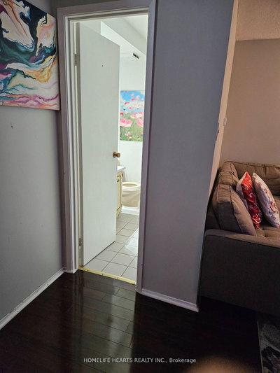 1051 Cedarglen Gate • #7 • Mississauga, ON photo 8
