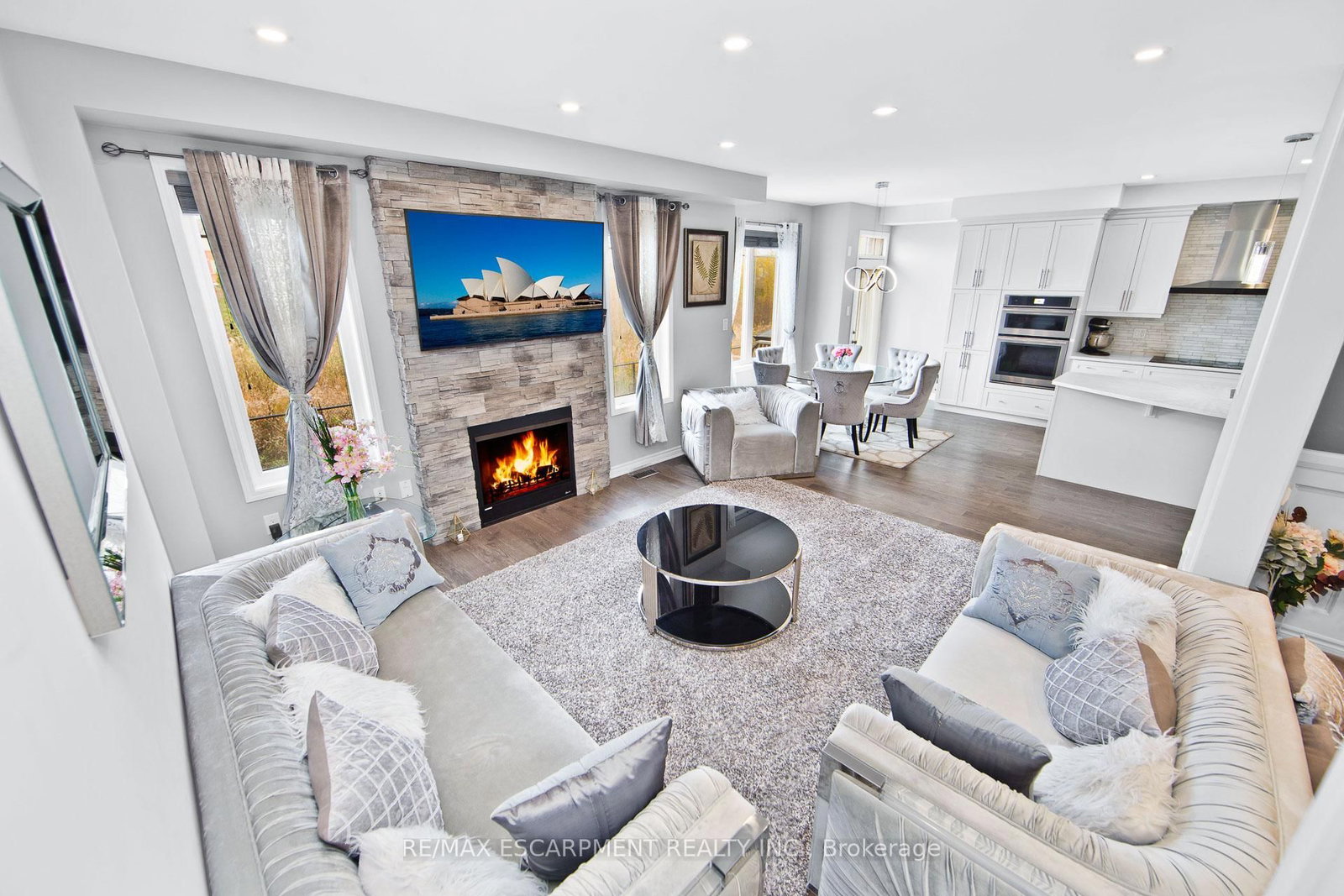 Detached House for sale at 307 Hinton Terrace, Milton, Ontario, L9E 1C8 - Ford - MLS: W12878412