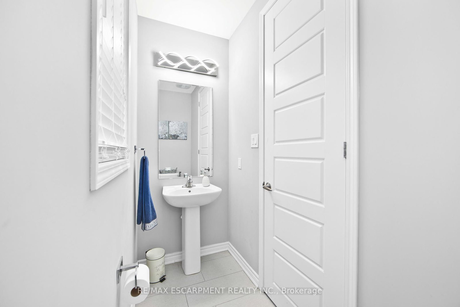 Detached House for sale at 307 Hinton Terrace, Milton, Ontario, L9E 1C8 - Ford - MLS: W12878412