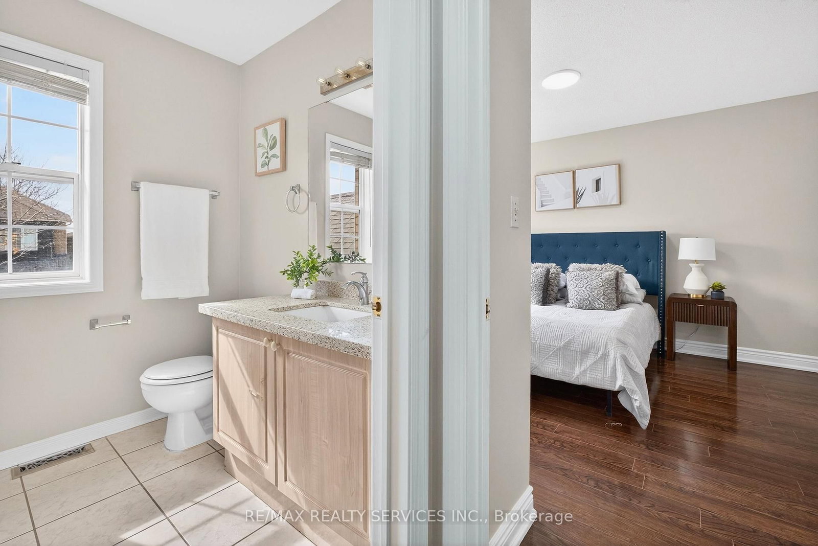 Detached House for sale at 47 Upper Highlands Drive, Brampton, Ontario, L6Z 4V9 - Heart Lake East - MLS: W12878564