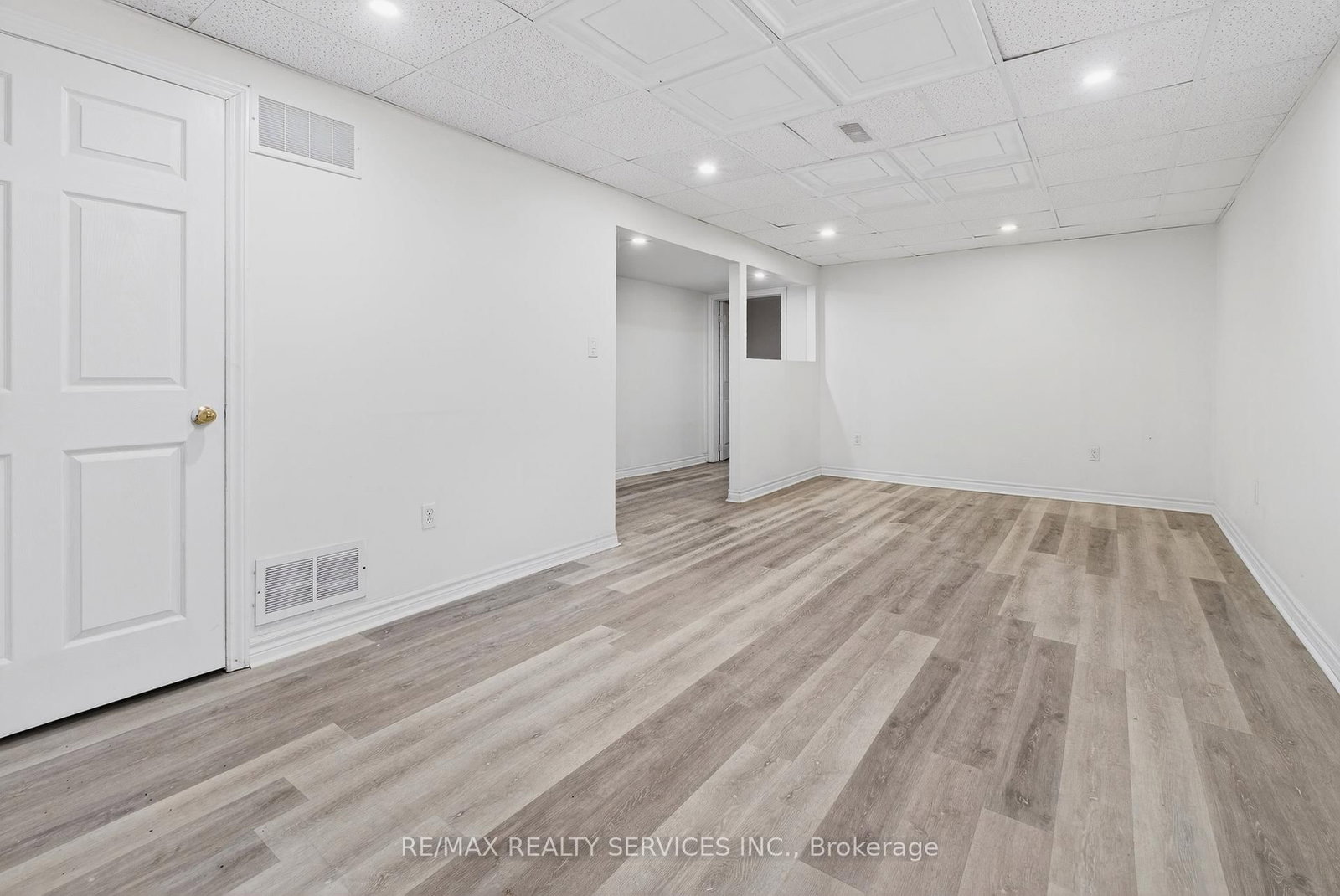 Detached House for sale at 47 Upper Highlands Drive, Brampton, Ontario, L6Z 4V9 - Heart Lake East - MLS: W12878564