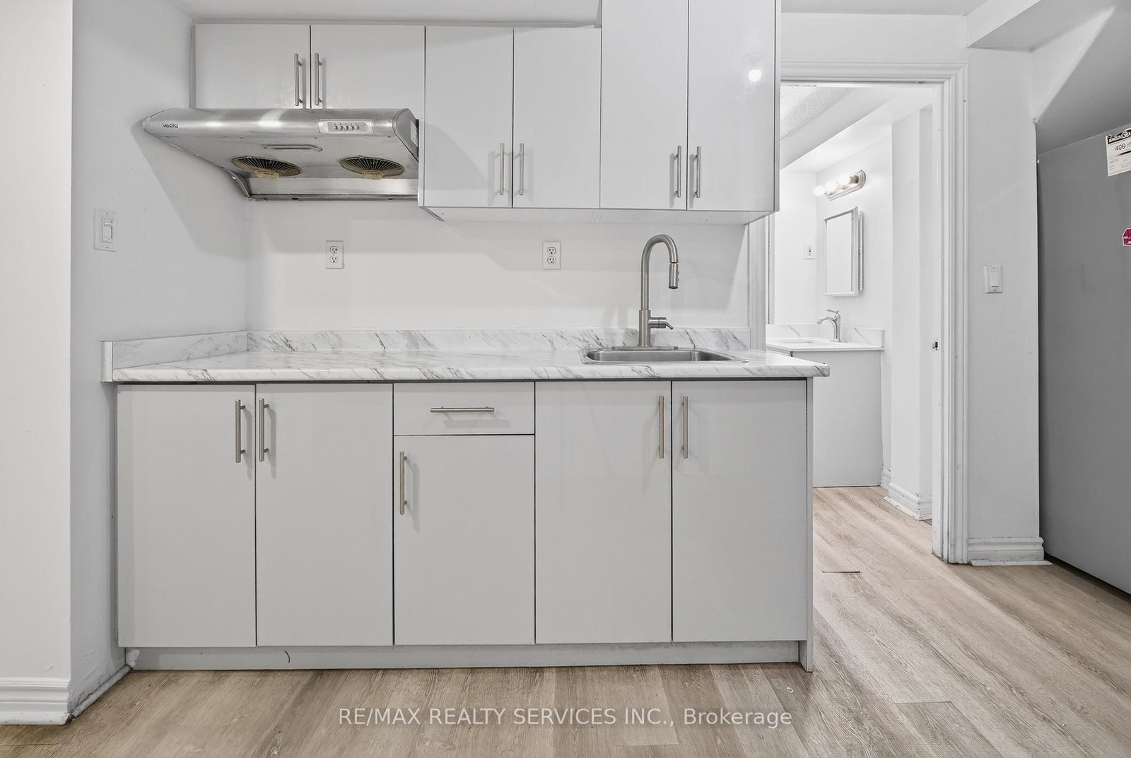 Detached House for sale at 47 Upper Highlands Drive, Brampton, Ontario, L6Z 4V9 - Heart Lake East - MLS: W12878564