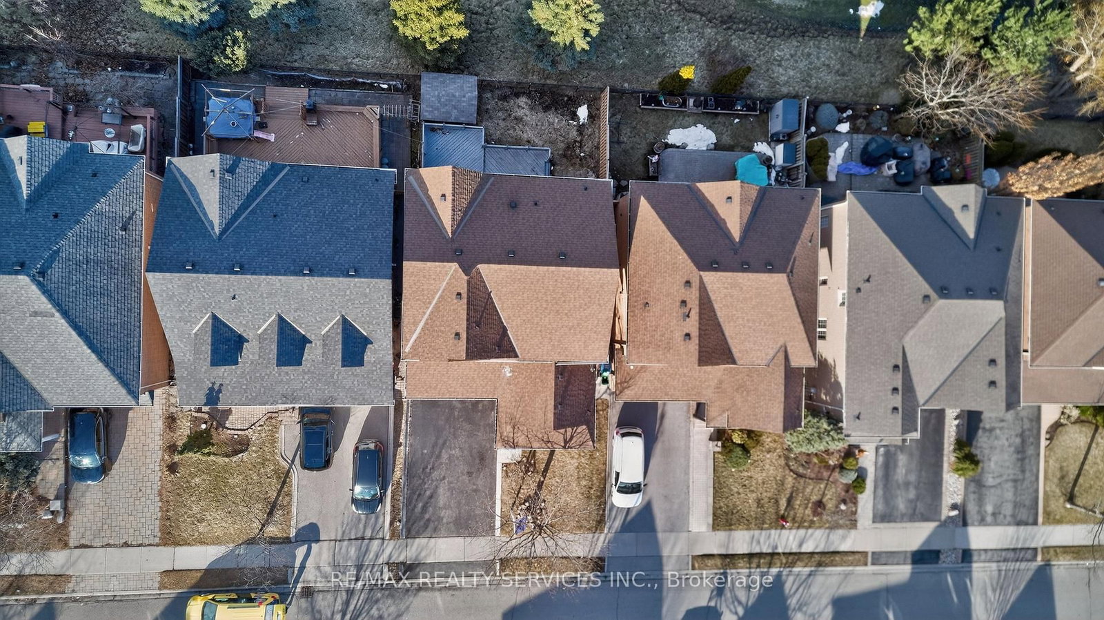 Detached House for sale at 47 Upper Highlands Drive, Brampton, Ontario, L6Z 4V9 - Heart Lake East - MLS: W12878564