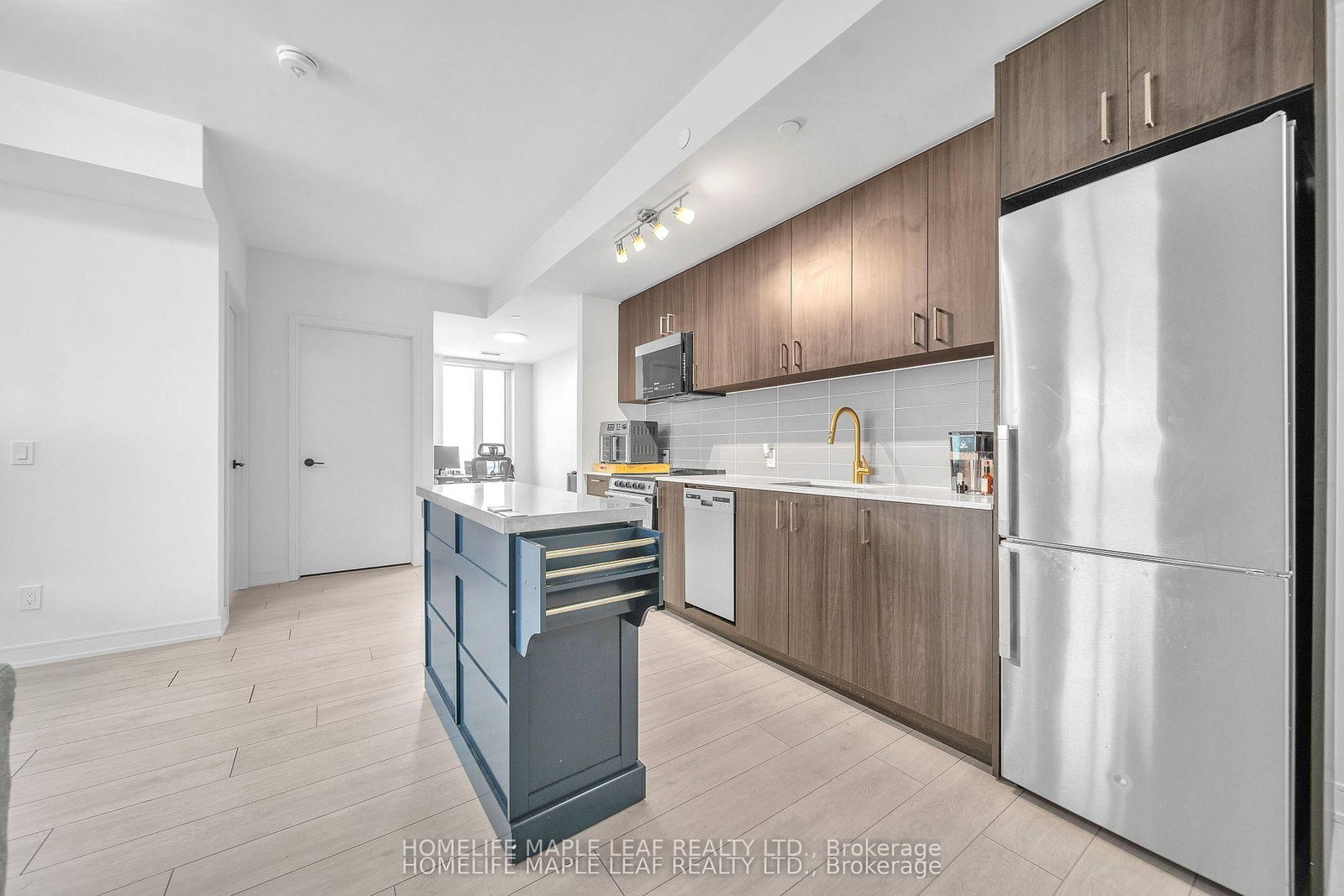 Condo for sale at 1402-8010 Derry Road, Milton, Ontario, L9T 9N3 - Coates - MLS: W12878598