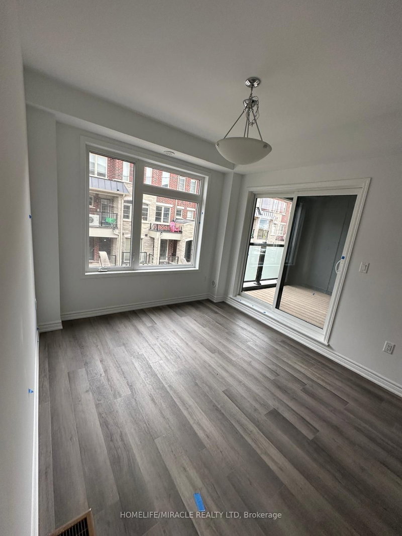 232 Keppel Circ, Brampton, L7A 5K3 | Image 3