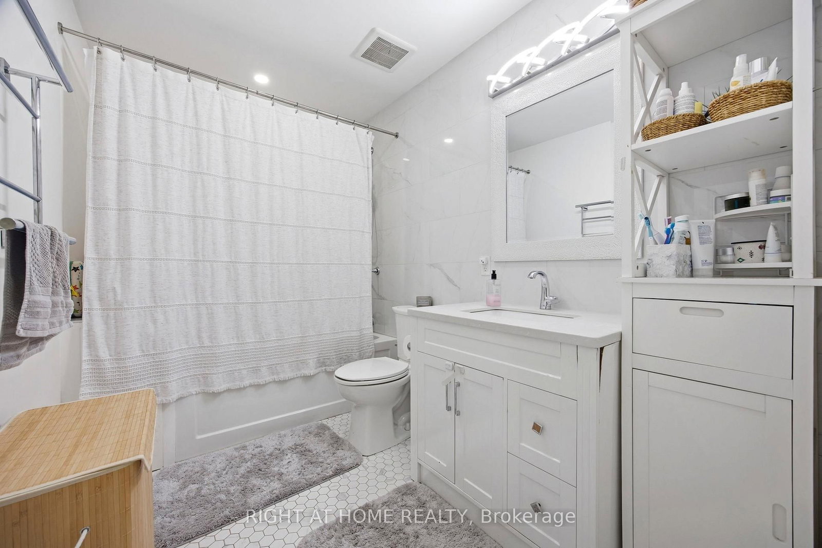 1565 Kipper Avenue • Mississauga, ON photo 18