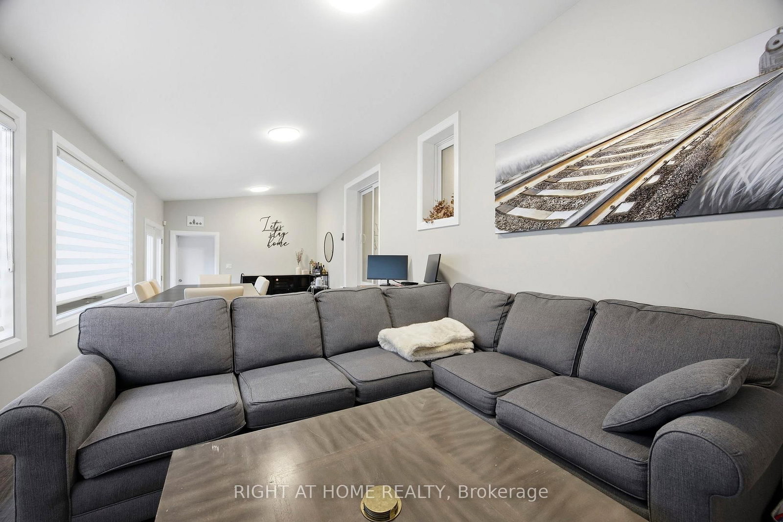 1565 Kipper Avenue • Mississauga, ON photo 28