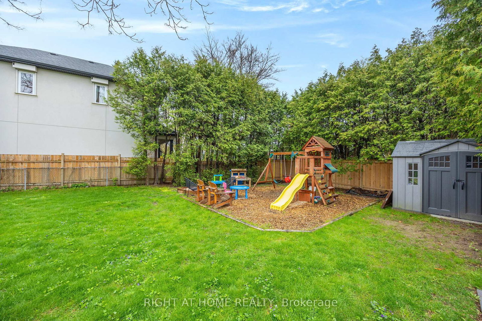 1565 Kipper Avenue • Mississauga, ON photo 36