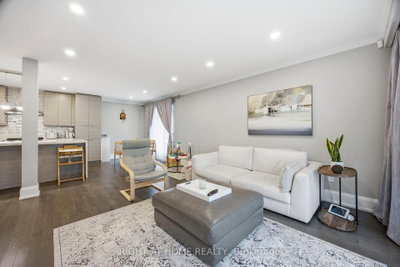 1565 Kipper Avenue • Mississauga, ON photo 8