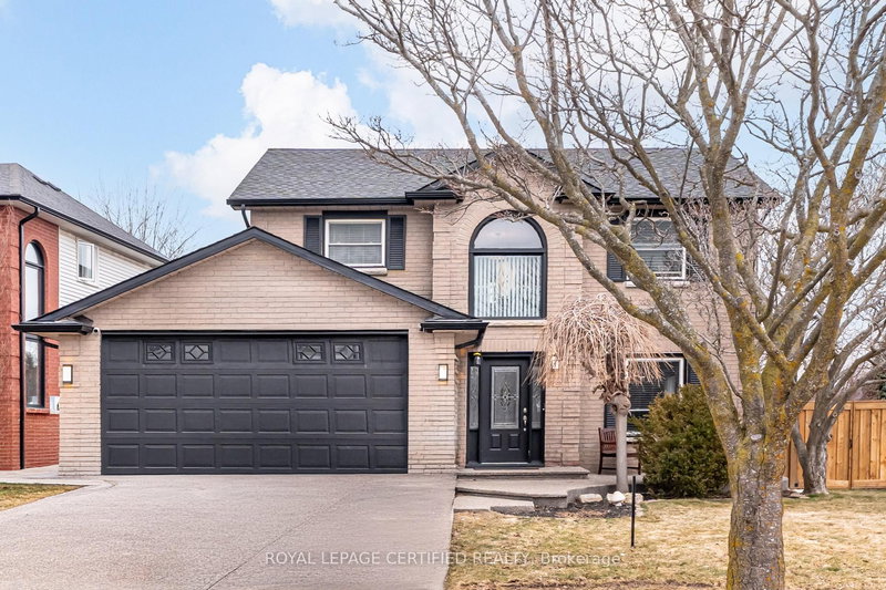 2197 Oakridge Cres, Burlington, L7M 4C8 | Image 2