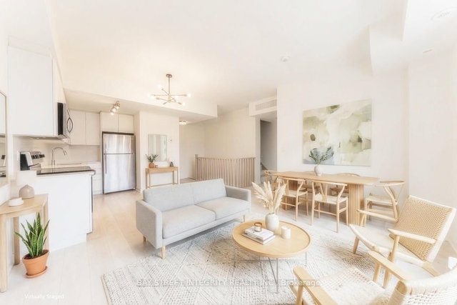 7 - 4045 Hickory Drive