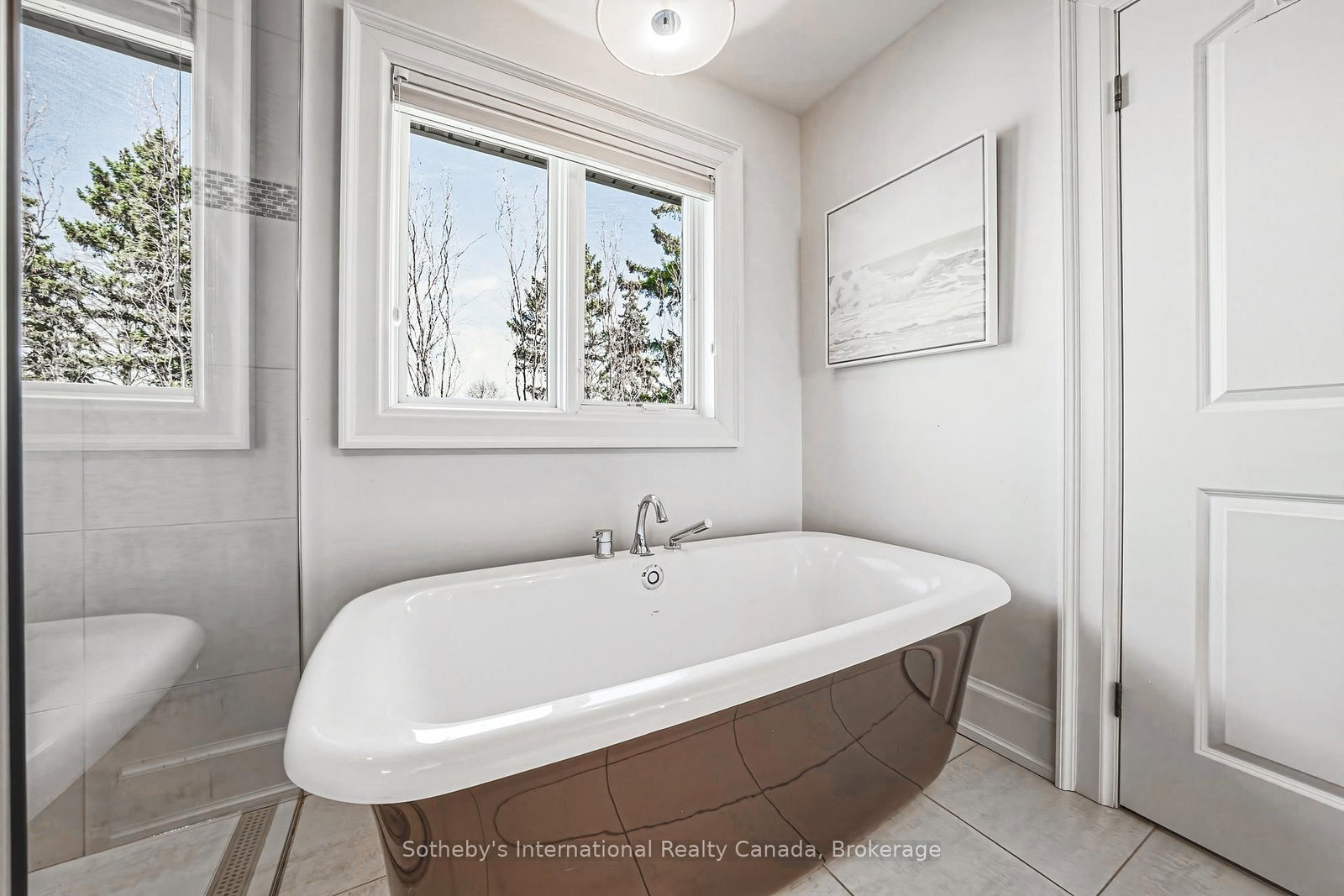 Detached House for sale at 476 Patricia Drive, Burlington, Ontario, L7T 1K2 - Bayview - MLS: W12879324