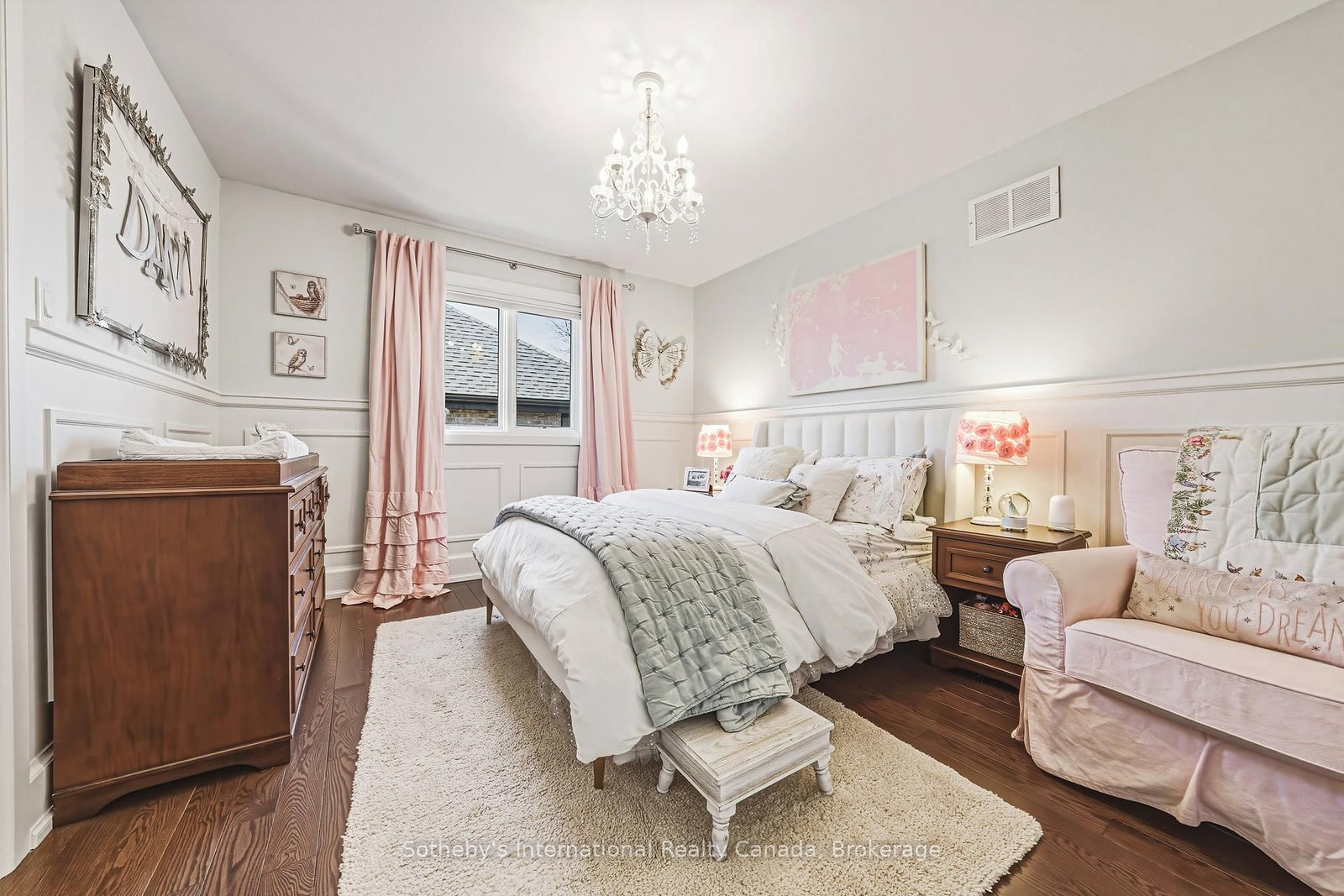 Detached House for sale at 476 Patricia Drive, Burlington, Ontario, L7T 1K2 - Bayview - MLS: W12879324