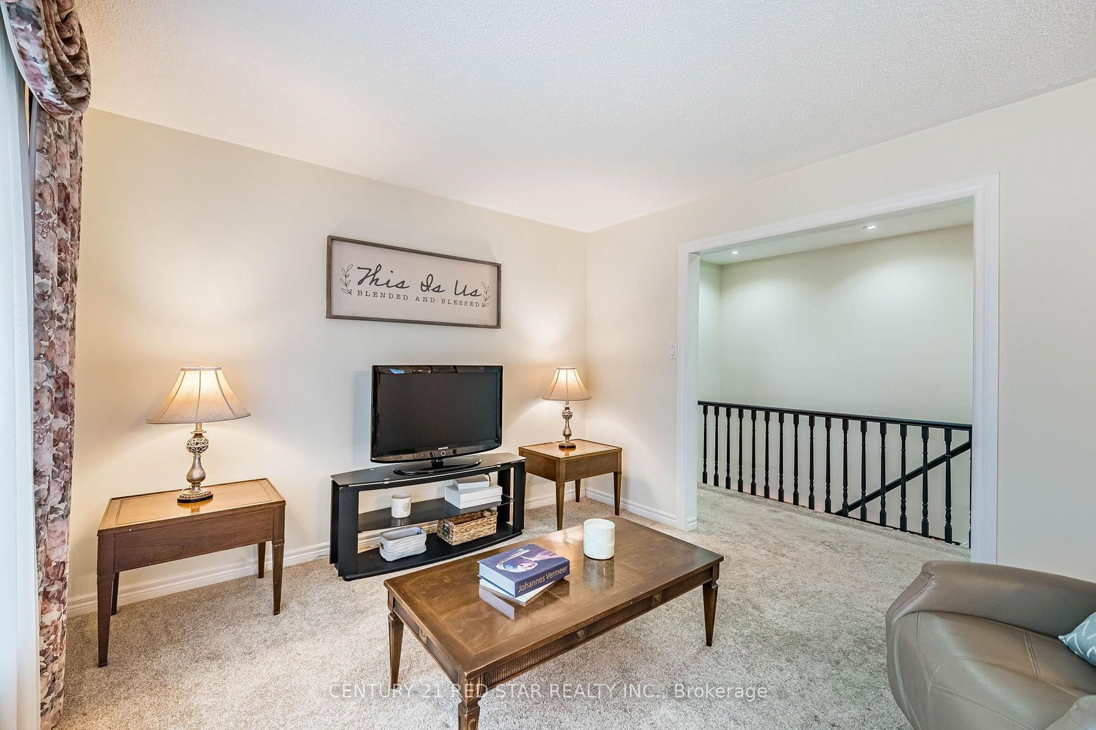 Detached House for sale at 25 Devonshire Drive, Brampton, Ontario, L6T 3G5 - Southgate - MLS: W12879824