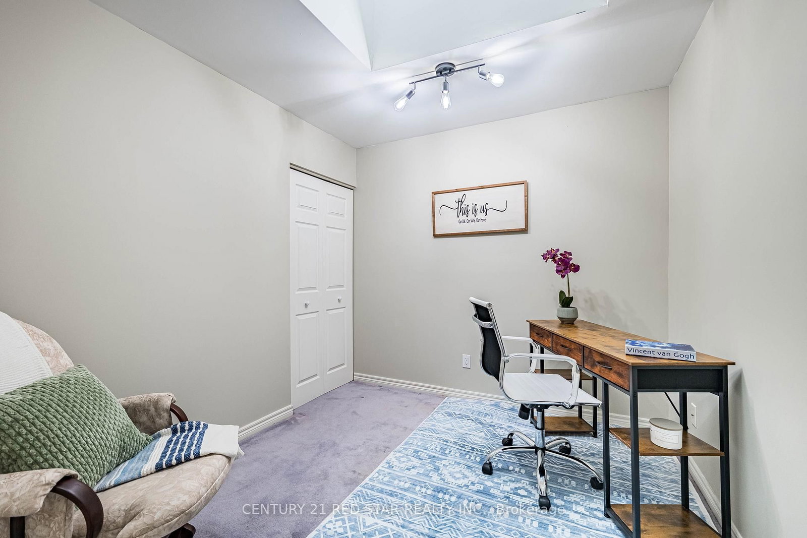 Detached House for sale at 25 Devonshire Drive, Brampton, Ontario, L6T 3G5 - Southgate - MLS: W12879824