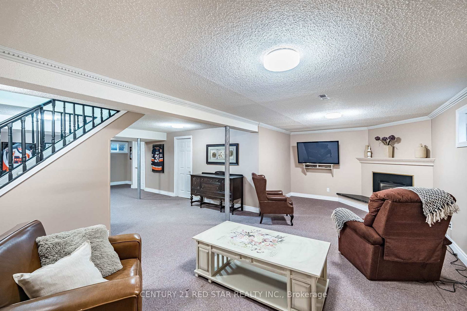 Detached House for sale at 25 Devonshire Drive, Brampton, Ontario, L6T 3G5 - Southgate - MLS: W12879824