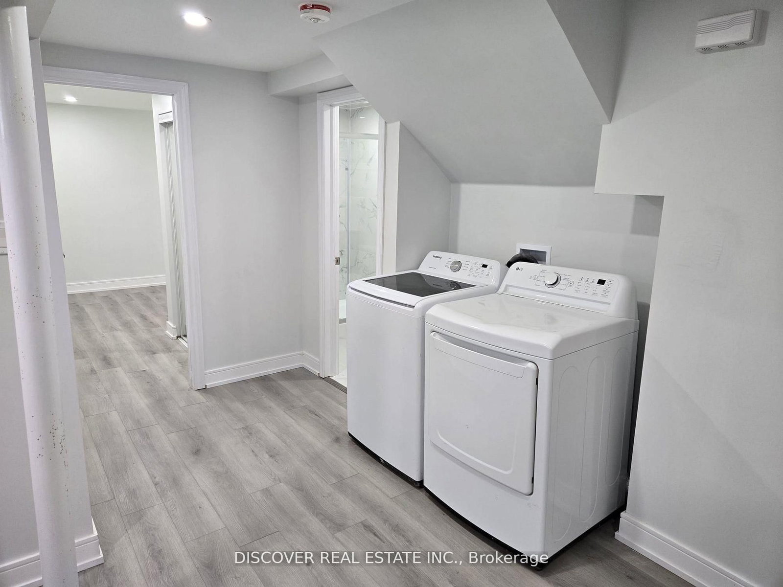 186 Floradale Drive, Unit 1 - Photo 31