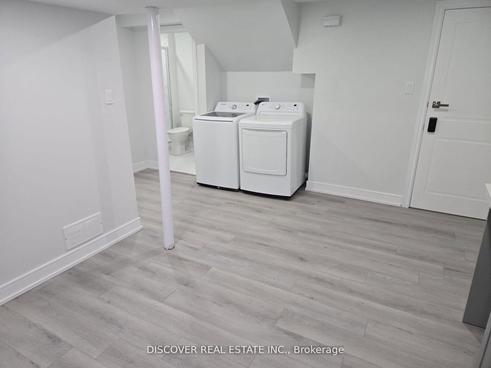 186 Floradale Drive, Unit 1 - Photo 32