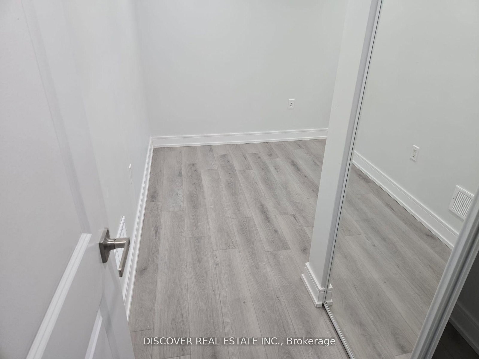 186 Floradale Drive, Unit 1 - Photo 7