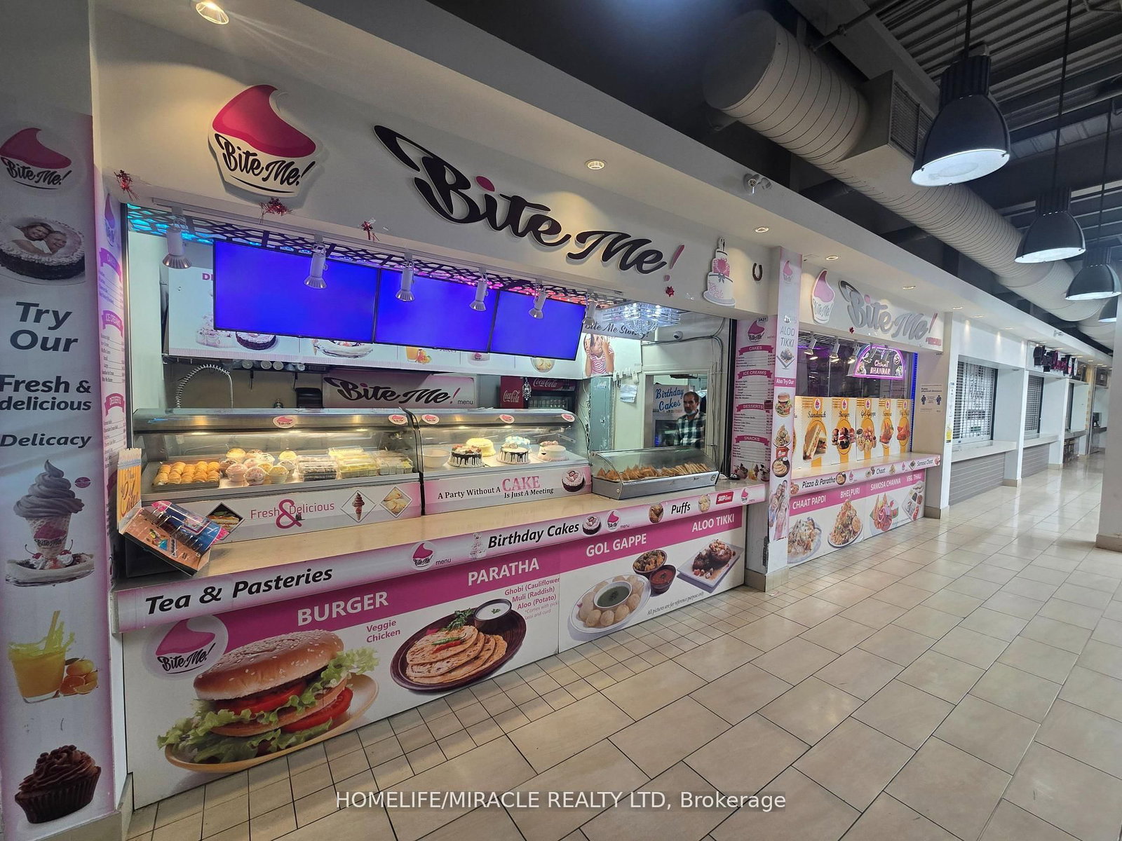 7205 Goreway Drive - Photo 2