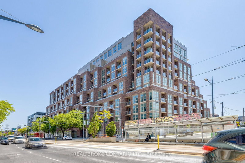 home for lease on 723-1787 St Clair Avenue W
