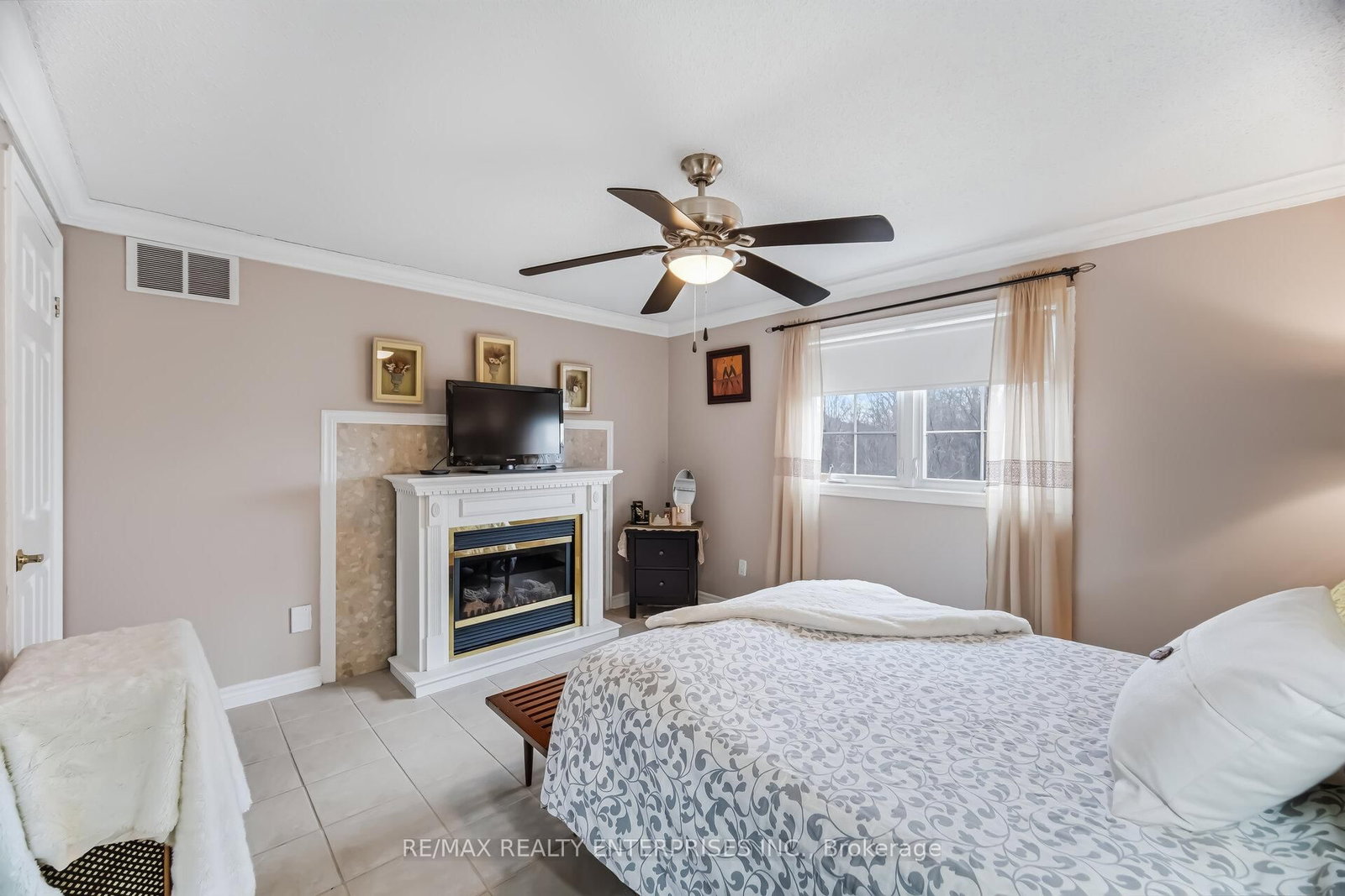 Detached House for sale at 54 Niagara Place, Brampton, Ontario, L6S 4Y8 - Westgate - MLS: W12880562