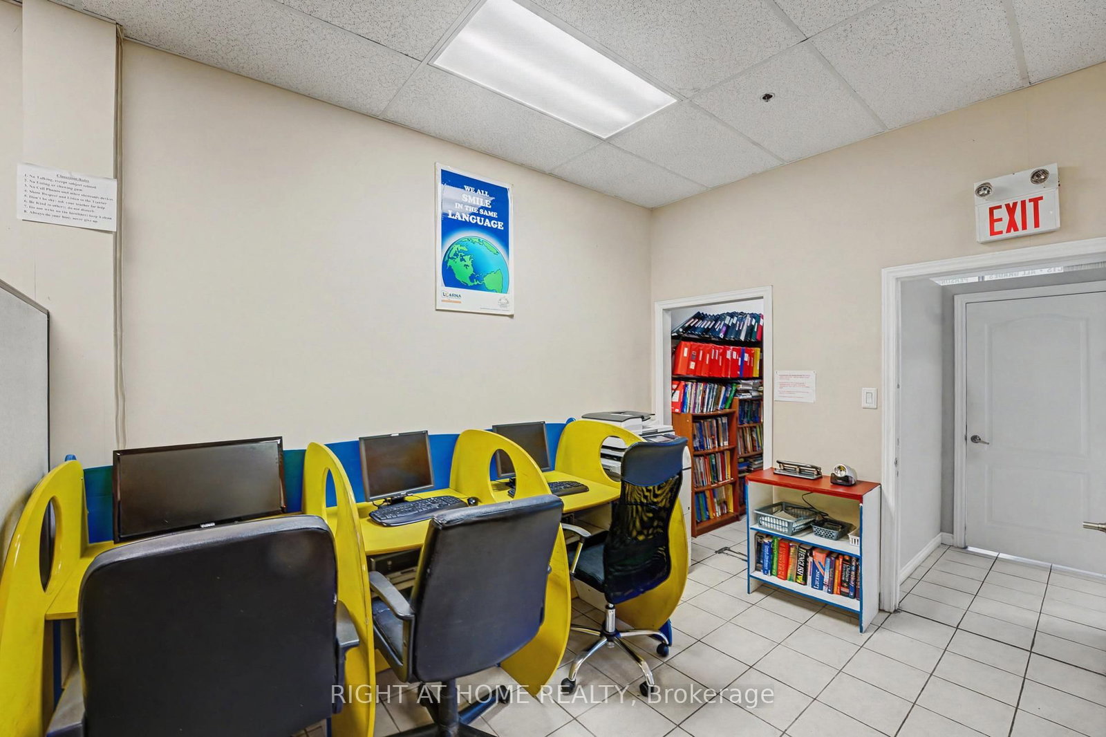 3899 Trelawny Circle, Unit 13 - Photo 14