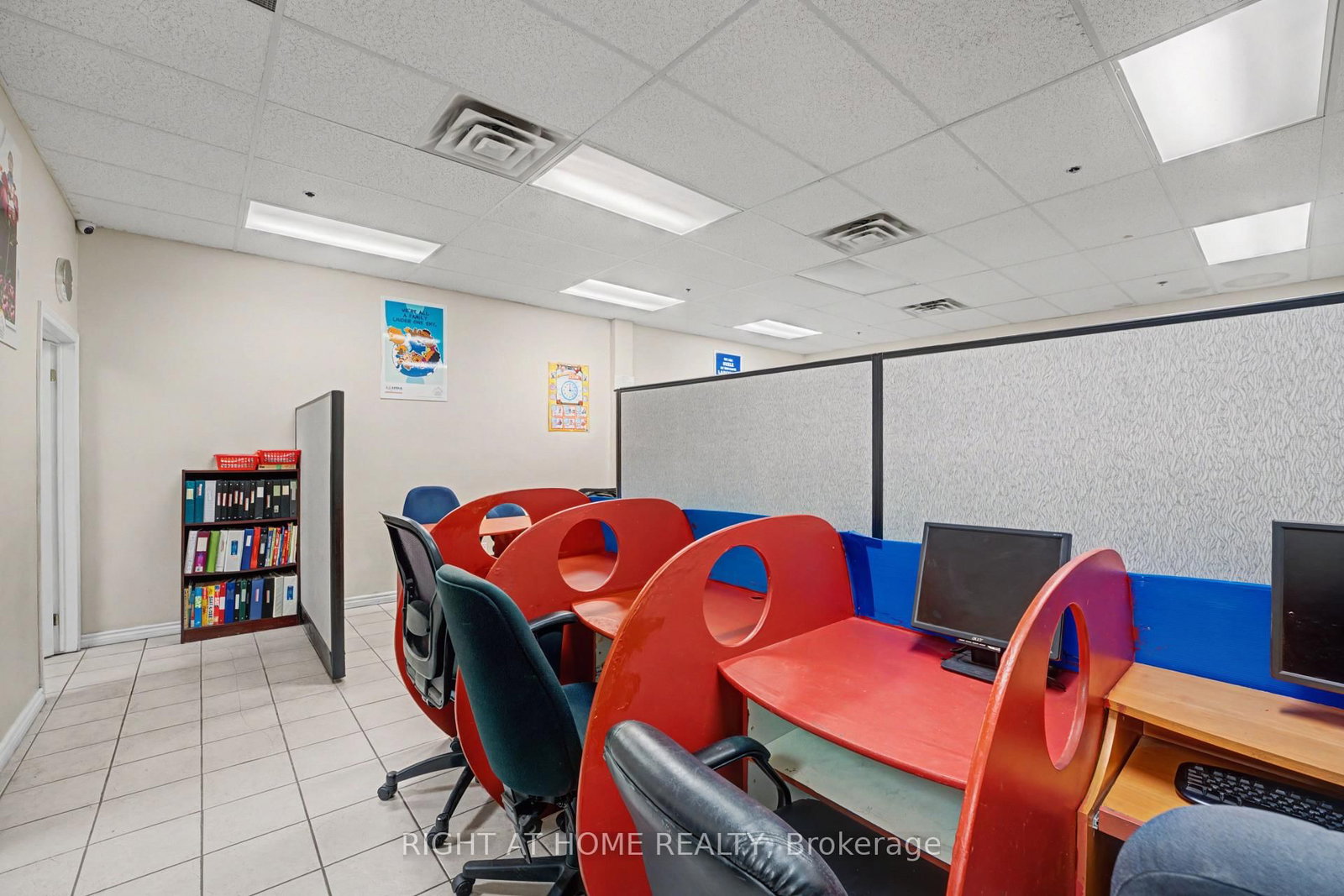 3899 Trelawny Circle, Unit 13 - Photo 16