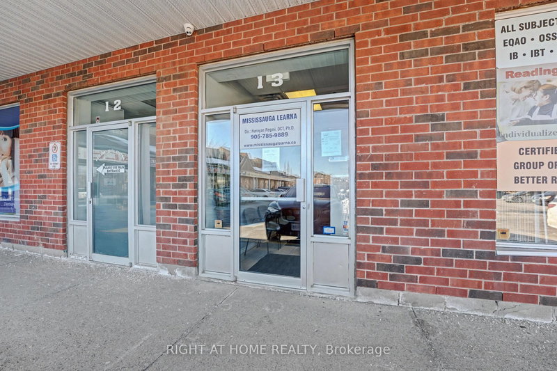 13 - 3899 Trelawny Circ, Mississauga, L5N 6S3 | Image 2