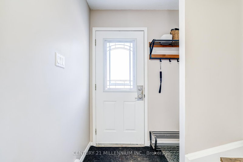 56 - 31 Parkview Dr, Orangeville, L9W 4J1 | Image 3