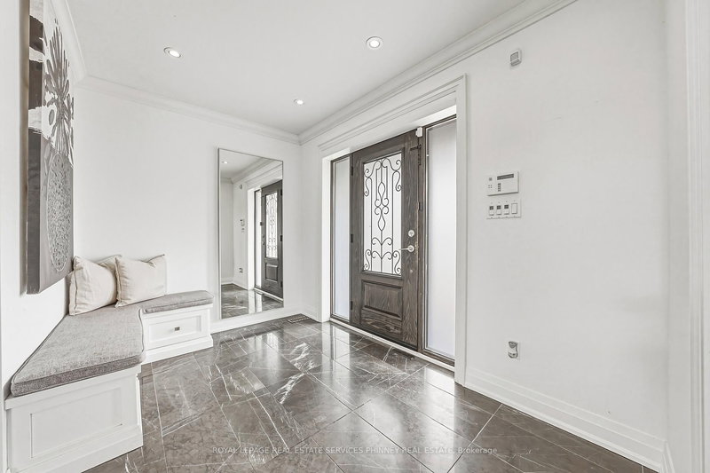 52 Joymar Dr, Mississauga, L5M 1E9 | Image 3