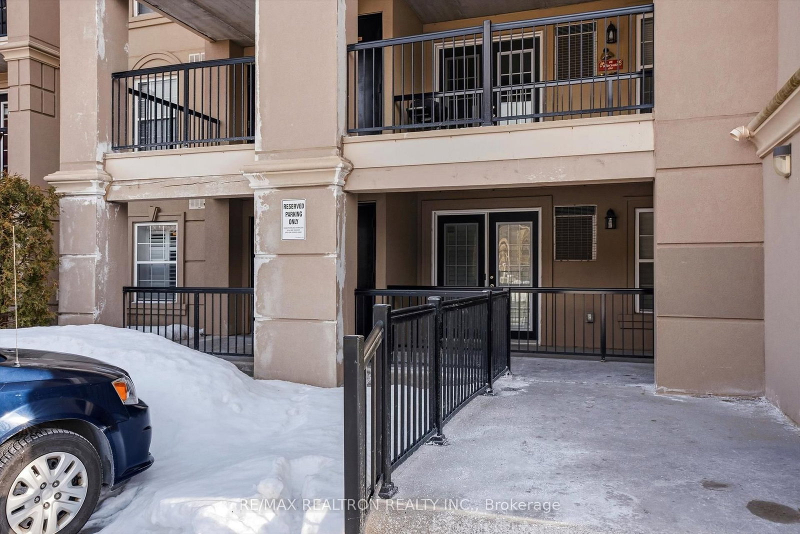 Condo for sale at 408-1390 Main Street, Milton, Ontario, L9T 7S9 - Dempsey - MLS: W12881814