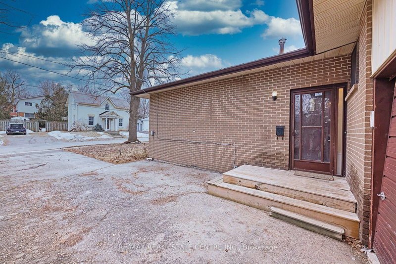 25A Margaret St, Orangeville, L9W 2N3 | Image 2