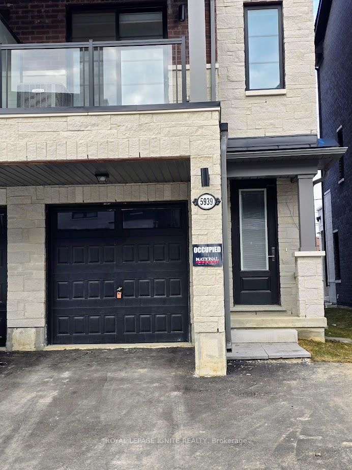 5939 Saigon St, Mississauga, L5V 0E9 | Image 2