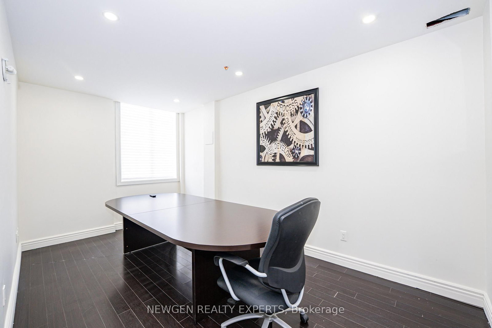 145 Clarence Street N, Unit 29 - Photo 17