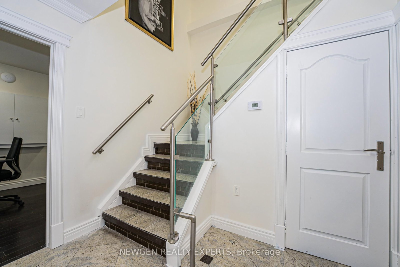 145 Clarence Street N, Unit 29 - Photo 25